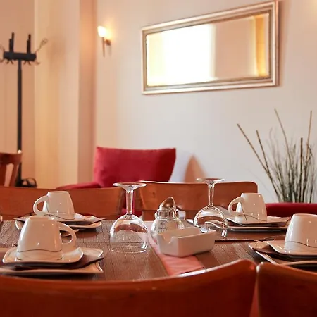 Landgasthof Zur Sonne I & Restaurant Hotel Neuburg am Rhein