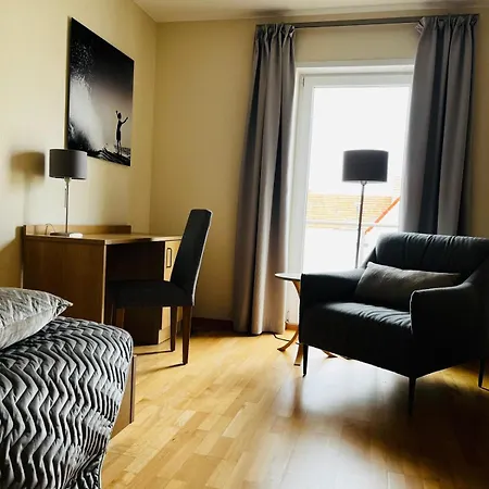 Hotel Landgasthof Zur Sonne I & Restaurant 2*